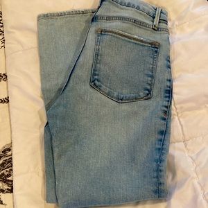 Good American Light Wash Jean